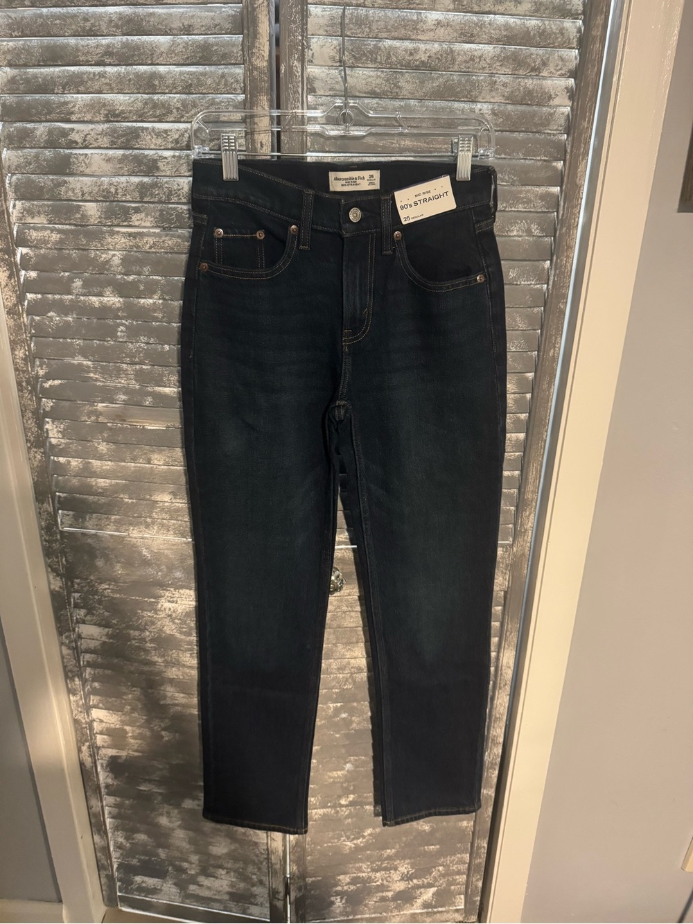 Abercrombie & Fitch Dark Wash 90s Straight Leg Jeans